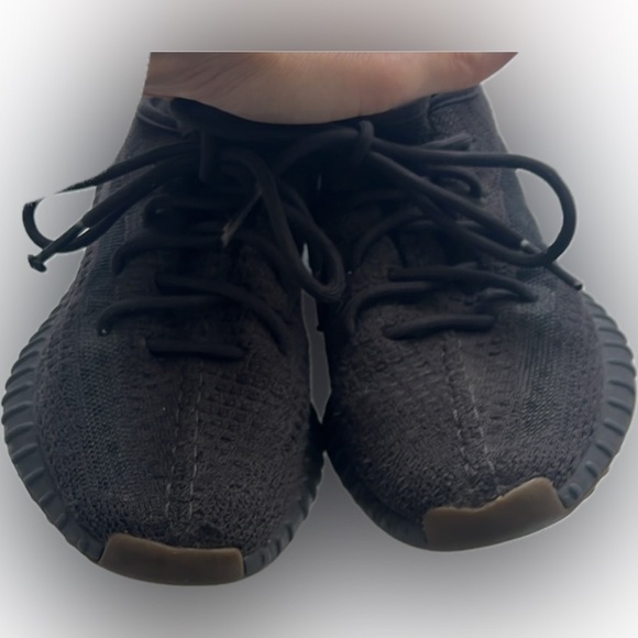 Authentic Yeezy Boost 350 V2 in Cinder.  Big Kids Size 5 or Women’s FY2903 - Picture 4 of 8